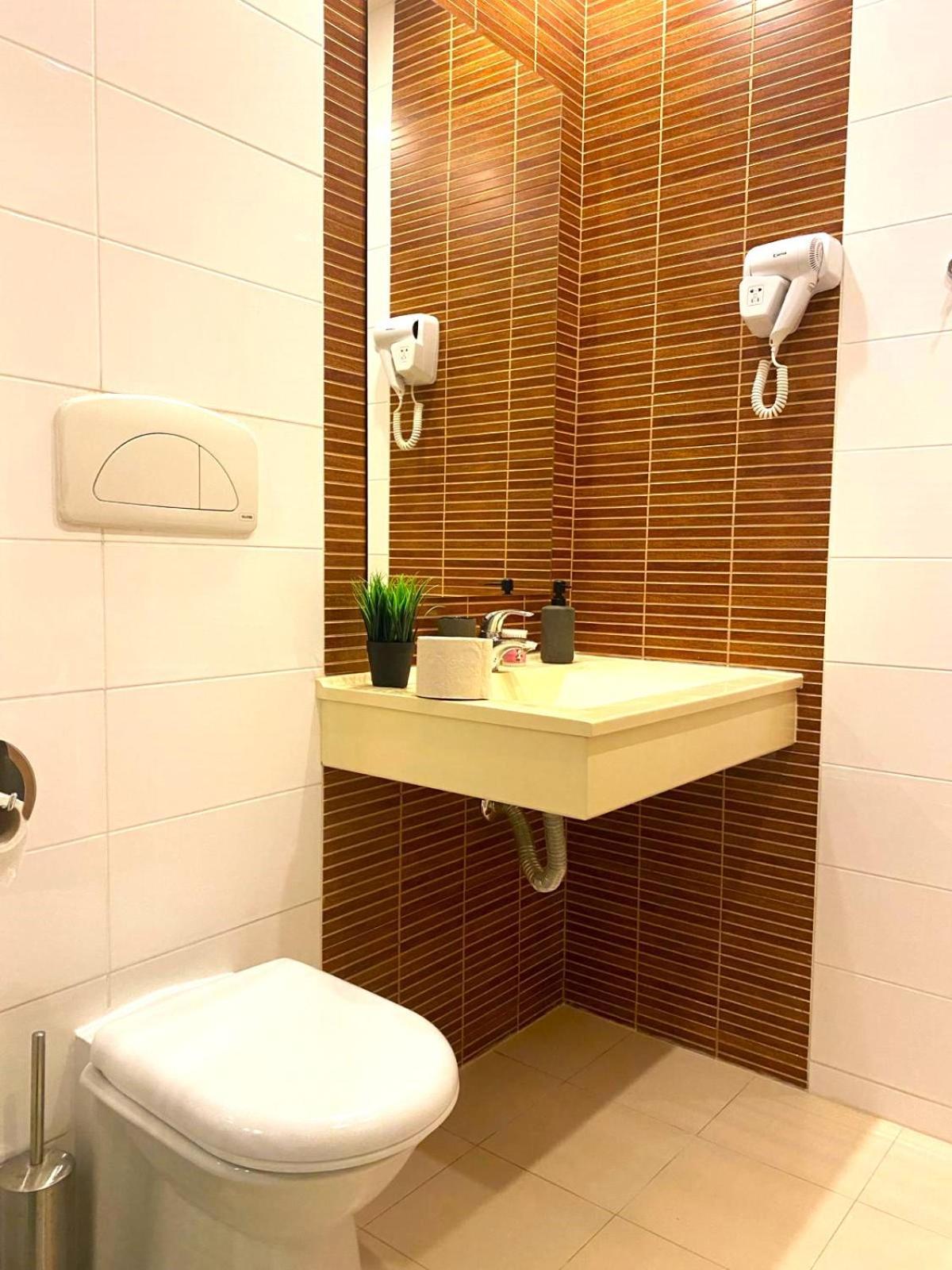 Yamaluxe Apartments - Heart & Soul With Lovely Colours บูคาเรสต์ ภายนอก รูปภาพ